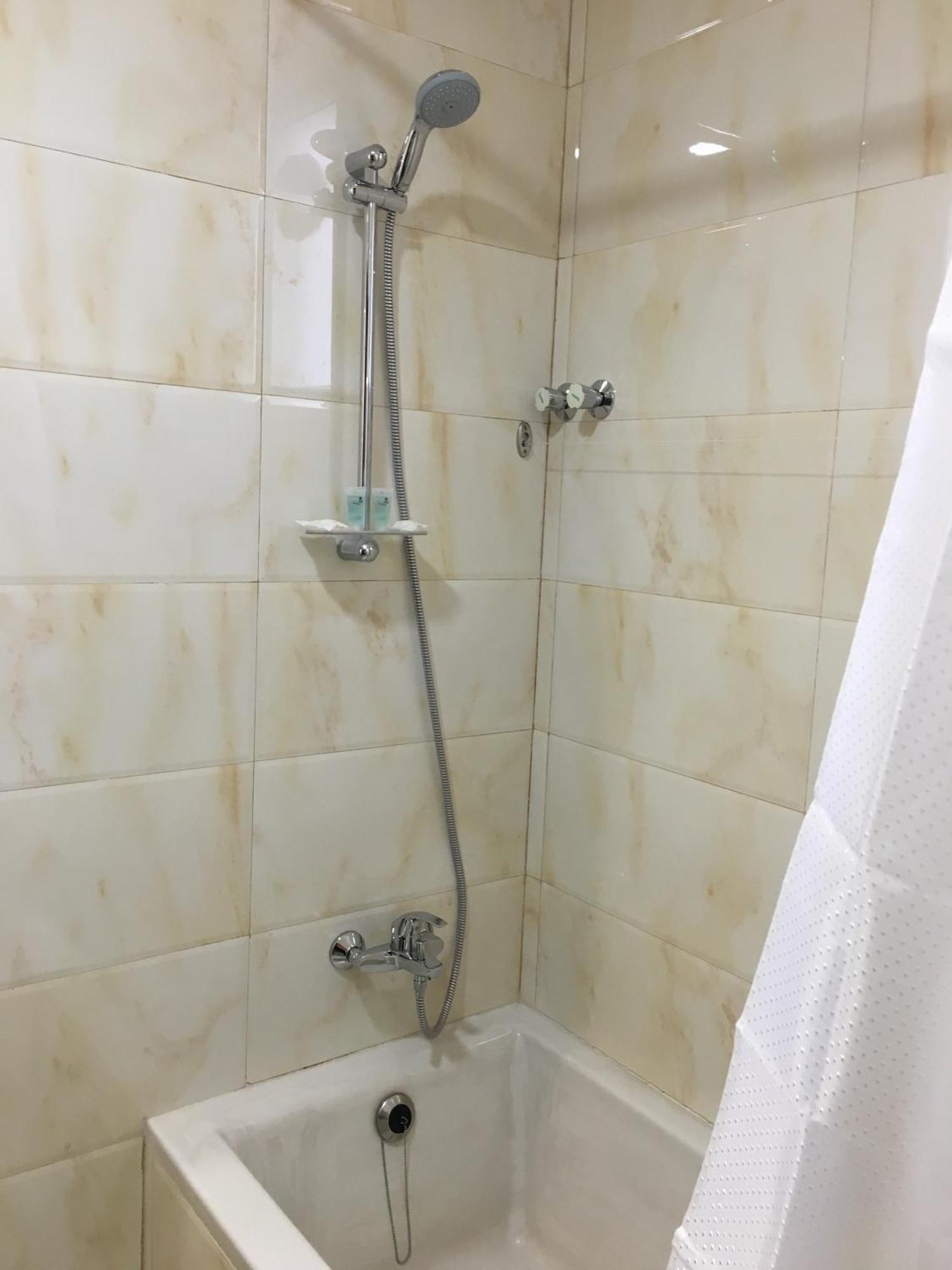 Muscat International Hotel Plaza Салалах Екстериор снимка