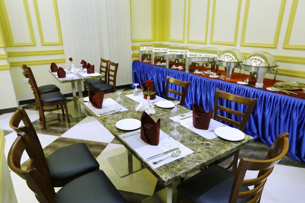 Muscat International Hotel Plaza Салалах Екстериор снимка